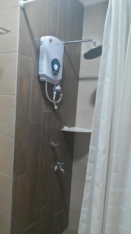 Blue Eyes Hotel ケパラ・バタス エクステリア 写真
