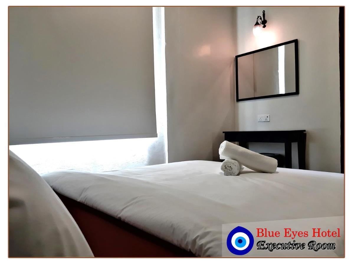 Blue Eyes Hotel ケパラ・バタス エクステリア 写真